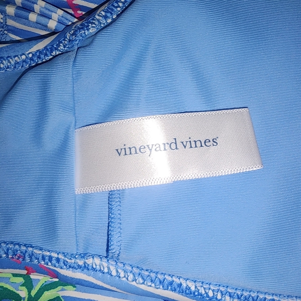 Vineyard Vines, 2 Piece Swim Set, Women's Medium - Picture 3 of 5